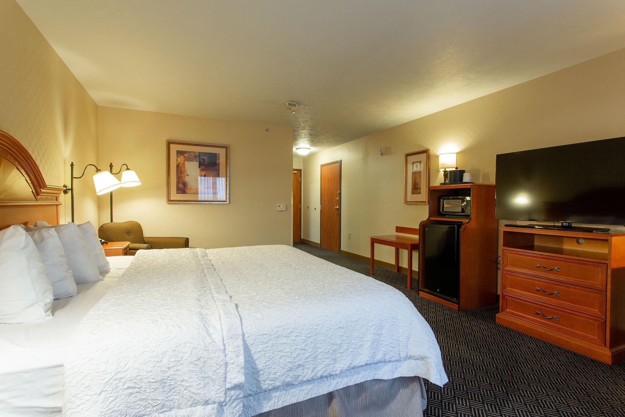 Hampton Inn Waterloo Exteriör bild