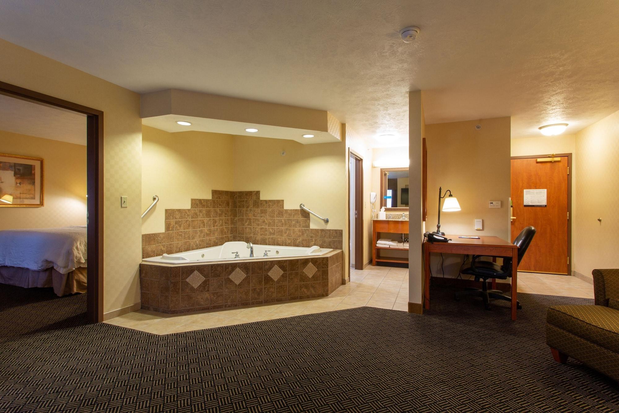 Hampton Inn Waterloo Exteriör bild