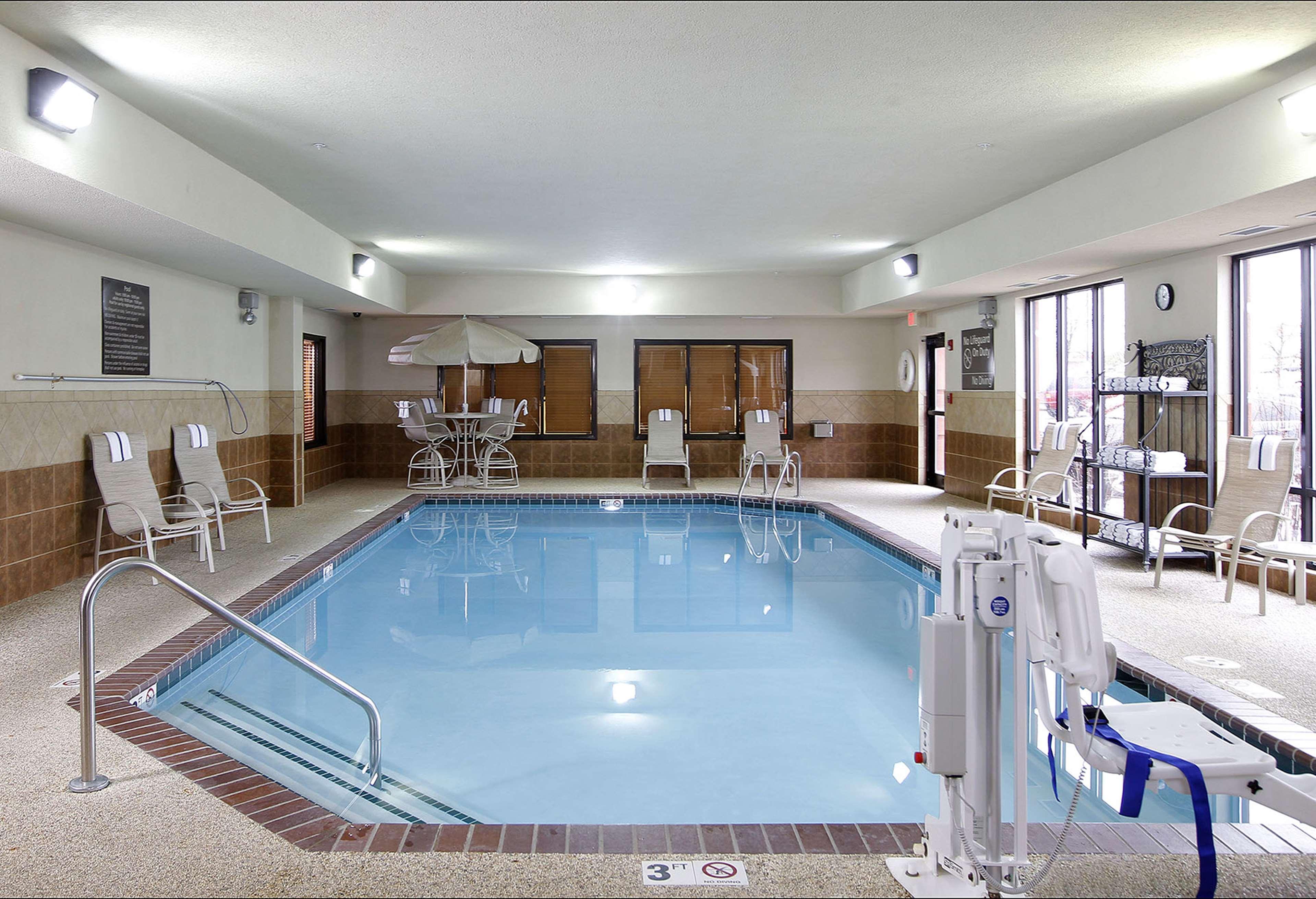 Hampton Inn Waterloo Exteriör bild