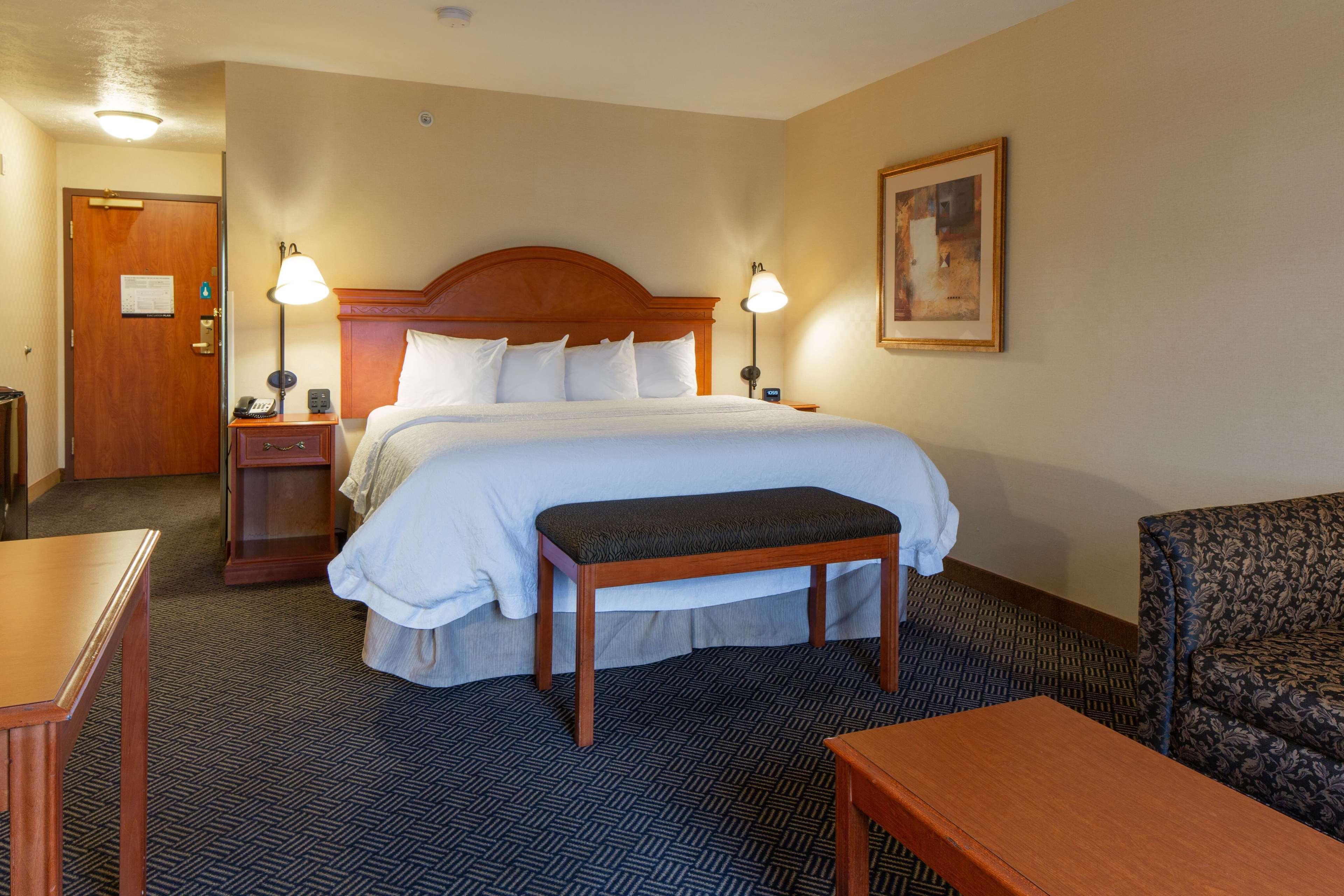 Hampton Inn Waterloo Exteriör bild