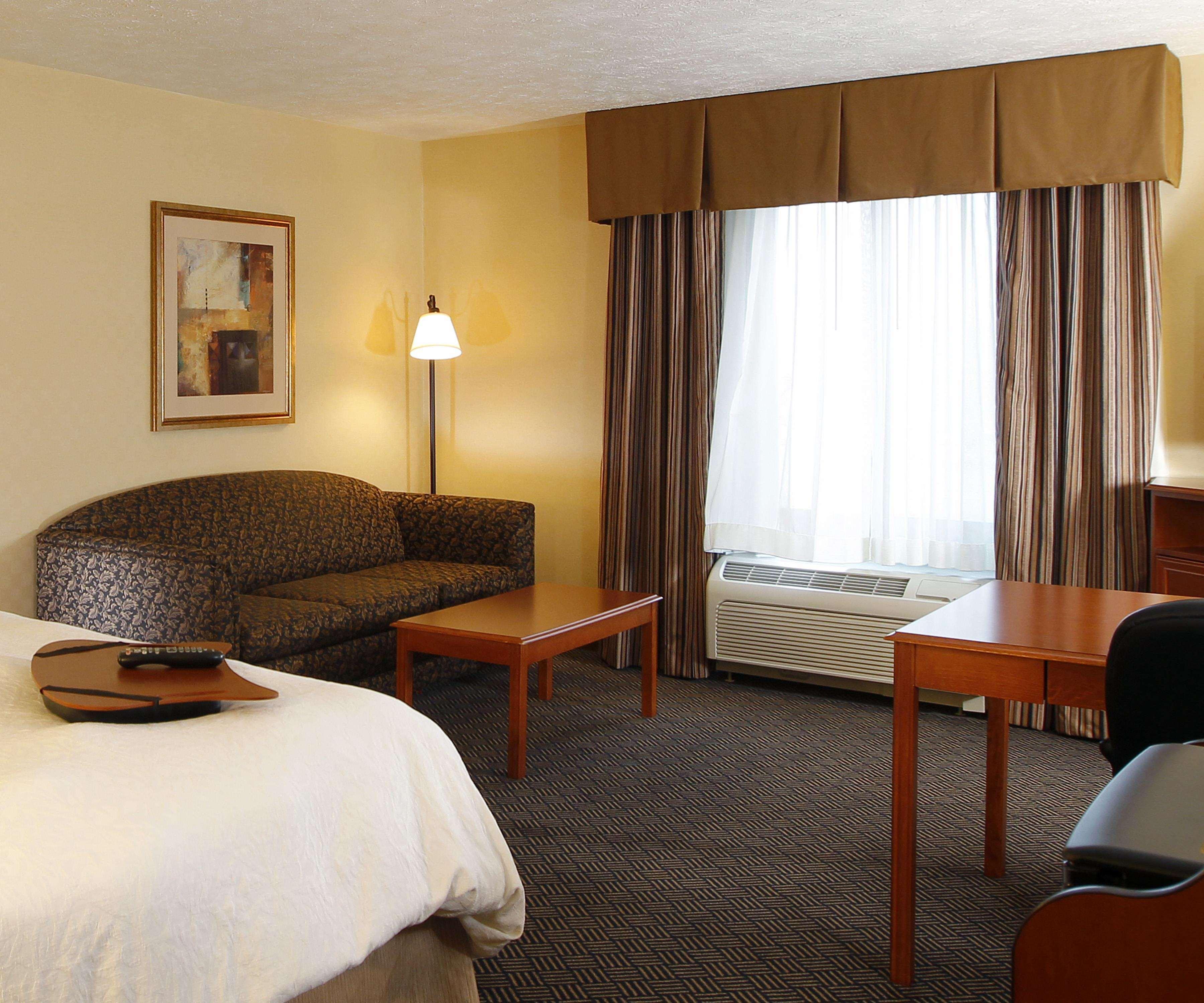 Hampton Inn Waterloo Exteriör bild