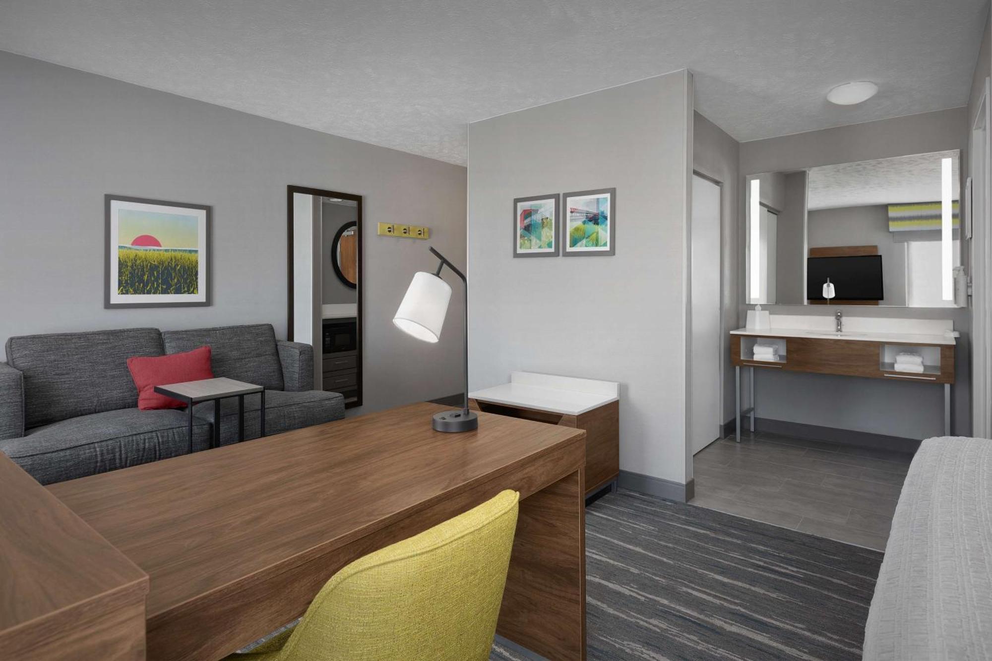 Hampton Inn Waterloo Exteriör bild