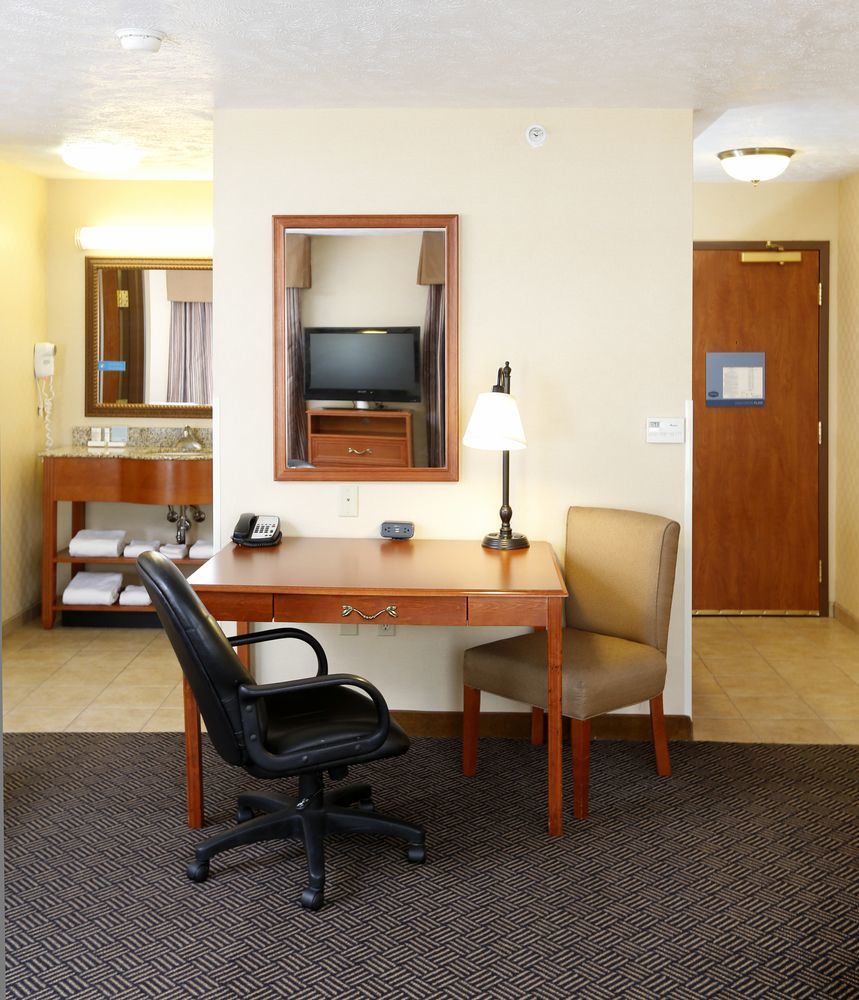 Hampton Inn Waterloo Exteriör bild